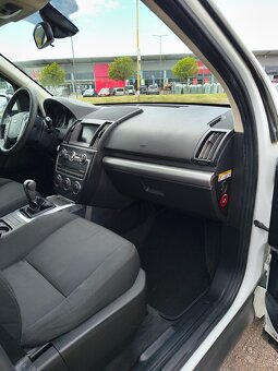 Land Rover Freelander 2 2.2 eD4 SE - 15