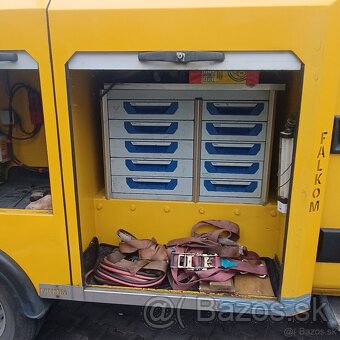 Odtahový špeciál Iveco Daily 65C18 rv, 2008 - 130kw - 15