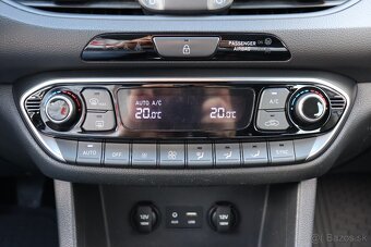 Hyundai i30 CW 1.6 CRDi 115 Comfort - 15