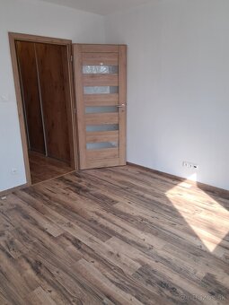 na predaj veľký  3-izb. byt v centre Šamorína. - 15