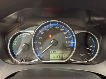Toyota Yaris 1.5 HSD Hybrid Selection E-CVT - 15