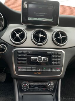 Mercedes-Benz GLA 220d 4MATIC A/T- Ser. história, SR vozidlo - 15