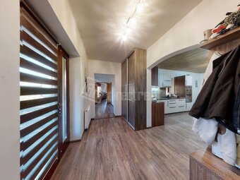 Kompletne prerobený rodinný dom s veľkým pozemkom-stačí sa l - 15