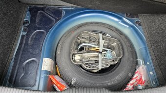 Predám VW Golf 1.6 benzín, pre vozíčkara, invalid, ZTP - 15