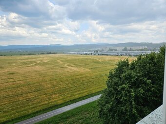 PREDAJ 3i byt,M.Rázusa/PRIEVIDZ–70,40 m2 - 15