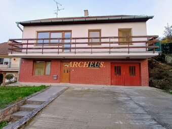 NA PREDAJ VIACGENERAČNÝ RODINNÝ DOM, POZEMOK 584M2, MYJAVA - 15