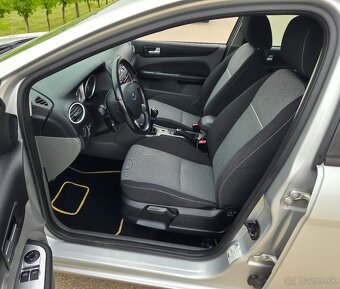 Ford Focus 1.6 16V 74KW/101 koní R.V.03/2011 - 15