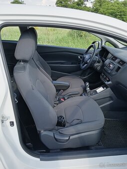 Kia Rio, 1.4 CRDI STK do 09/2026 Vyborny stav - 15