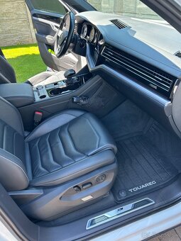 Touareg 3.0 V6, 286k R-Line - 15