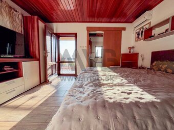 ZREKONŠTRUOVANÝ MODERNÝ VÍKENDOVÝ DOM S VÍNNOU PIVNICOU - 15