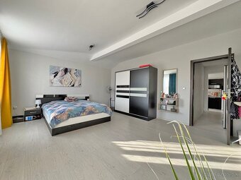 Moderný dvojizbový apartmán v elegantnom komplexe - Slnečné  - 15