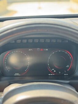 Volvo XC90 2.0 235 kW •Benzín• Automat - 15