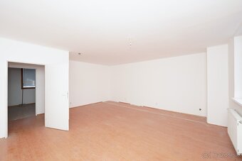 Pezinok- objekt s výrobnou halou, skladom a kancelárie..... - 15