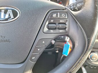 Kia Ceed   SW 1.6 GDI LX/Silver - 15