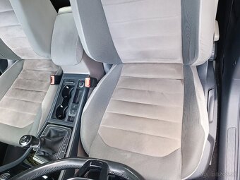 VOLKSWAGEN GOLF 1,6 TDI 77 KW - 15