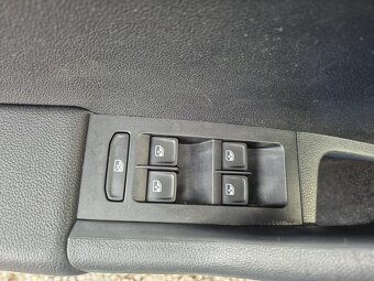 Škoda Octavia III 1,6 TDi 81 kW Style 5°manuál - 15