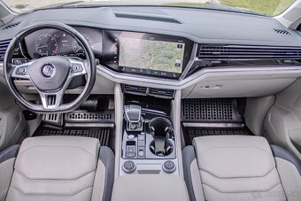 Volkswagen Touareg 3.0 V6 TDI SCR 210kW R-Line 4Motion - 15