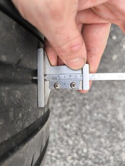 Yokohama+StarPerformer 245/35R19 letné - 15