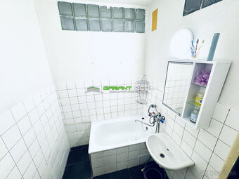 Predaj 3-izb. tehlový byt 90 m2, 2 loggie, Nábrežná ul. - 15