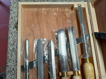 Sústruh JET JWL-1221VS s príslušenstvom a dlátami - 15