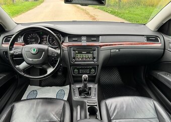 ŠKODA SUPERB 1.9 TDI BEZ DPF ELEGANCE - 15