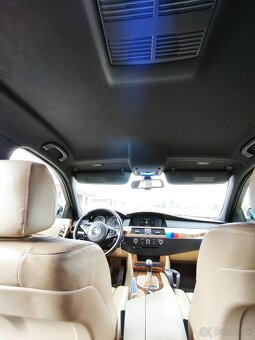BMW E60 550i, manuál 2006 - 15