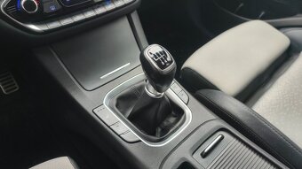 Hyundai i30 Fastback, Style, 103kw Manuál - 15