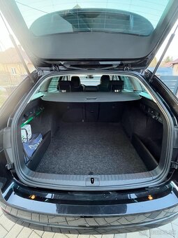 Škoda Octavia Combi 2.0 TDI Ambition SK ŠPZ - 15