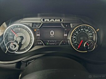 Ram 1500 5,7 HEMI, r. 2021,ODPOČET DPH, EL. PRAHY, PANORAMA - 15