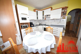 Na predaj veľký 3 izbový byt s lodžiou, 77 m2, Trenčín, Hala - 15