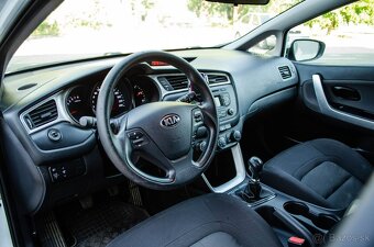 Kia Cee´d 1.4 CVVT Team Slovakia Edition - 15