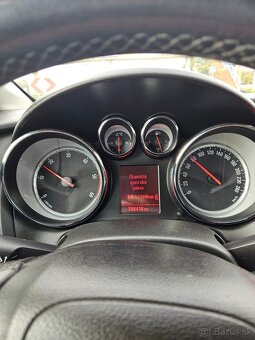 Opel astra j sport tourer - 15