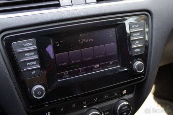 Škoda Octavia Combi 2.0 TFSI RS - 15