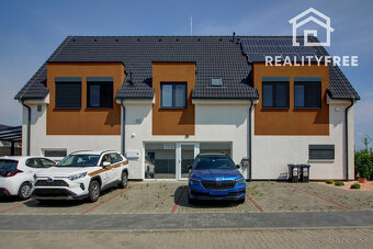 3i mezanín  so záhradou a parkovaním,  Bratislava - Čuňovo - 15