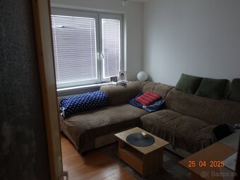 Priestranný 3-izbový byt s lodžiou a balkónom vo Zvolene - 15