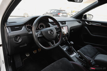 Škoda Octavia Combi 2.0 TSI RS 230 - 15