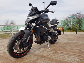 NK 800 CFmoto - 15
