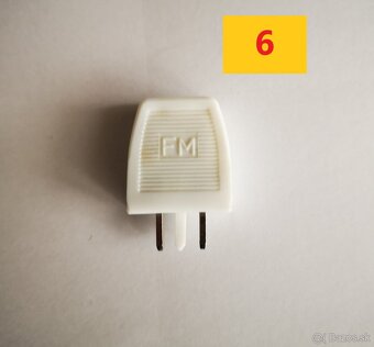 Televízna zásuvka účastnícka, káble prepojovacie a koncovky. - 15