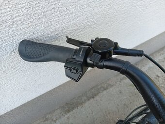 Predám elektro bicykel Merida Espresso City 500  28" - 15