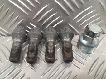 DIELY - ŠKODA FABIA 1 1.2HTP - 15