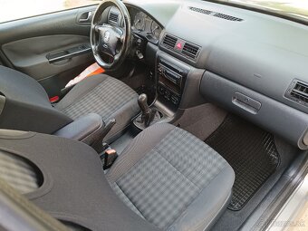 ŠKODA OCTAVIA TOUR 1,6,75KW,2007,(BENZÍN) - 15