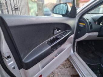 Kia Ceed combi 1.6i 90kw (benzin) + LPG - 15