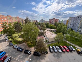 JUH, ul. Miškovecká, pekný 3 izb. byt pražský typ. 67 m2 + B - 15