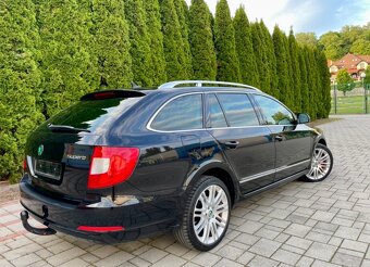 Skoda Superb Combi 2.0 TDI DSG 4X4 Elegance Max - 15