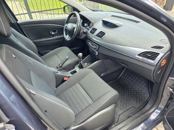 Renault Megane Grandtour 1.5,kúpené na SK - 15