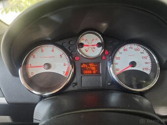 Peugeot 207 - 15