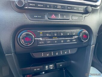 KIA Cee’d Sporty Wagon 1.6 CRDi 136k First Edition - 15