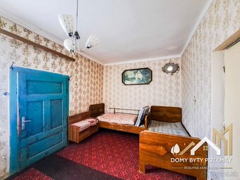 Rodinný dom s veľkorysým pozemkom v obci Horný Badín - 15