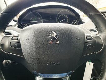 Peugeot 208 1.2 PureTech Style - 15