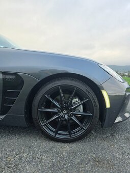 Toyota gr 86 Premium - 15